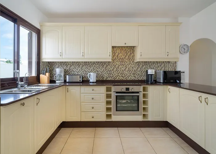 Casa Reina * פלאיה בלנקה