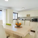 Casa Reina Willa *