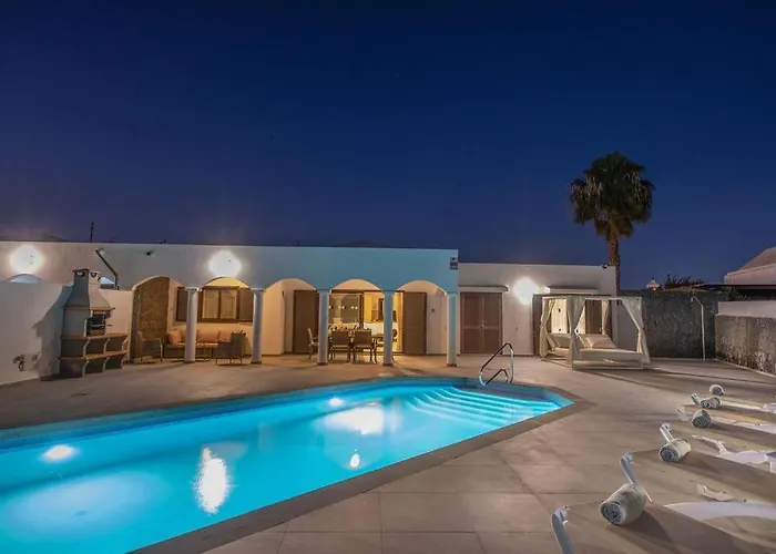 Casa Reina Playa Blanca